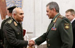 وزير الدفاع الروسي يعلن عن توسيع العلاقات العسكرية مع مصر