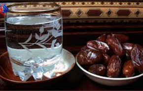 شهر رمضان و كيفية شرب الماء