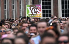 إيرلندا تلغي الحظر على الإجهاض في 