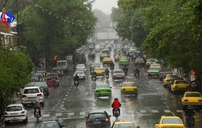طراوت باران بهاری در پایتخت 