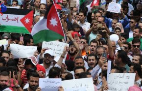 من الذي يقف خلف الاحتجاجات الغاضبة في الشارع الأردني ؟
