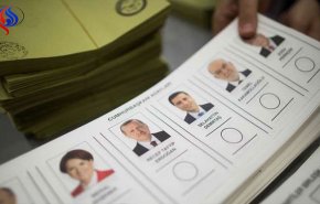 المغتربون الأتراك يدلون بأصواتهم في انتخابات مبكرة 