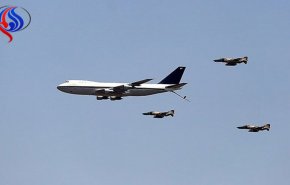 الخزان الجوي الإيراني E4 مزود المقاتلات بالوقود+صور