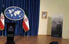 بزرگداشت پیشکسوت رسانه در نشست خبری سخنگوی وزارت خارجه