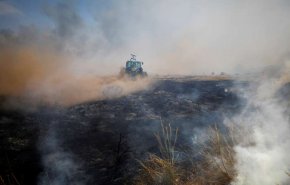 طائرات فلسطينية حارقة تشعل غابات وحقول في مستوطنات غلاف غزة