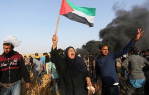 الفلسطينيون يحيون فعاليات مسيرات العودة(فيديو)