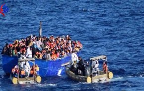 إنقاذ أكثر من 300 مهاجر قبالة السواحل الليبية