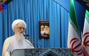خطيب جمعة طهران: امريكا لا تدخر جهدا في ارتكاب اي جريمة
