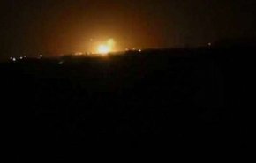 أول فيديو للحظة تصدي الدفاعات السورية لصاروخين اسرائيليين