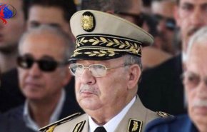  رئيس أركان الجيش الجزائري: لا خوف على مستقبل الجزائر 
