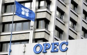 عمان تؤيد خفض إنتاج النفط بقرار من أوبك