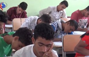 شاهد، رسالة صمود وتحد يبعثها الطلاب اليمنيون لدول العدوان