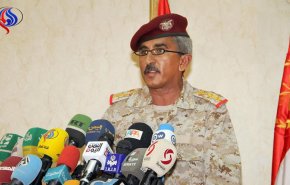 الناطق بإسم الجيش اليمني يسخر من تصريحات قرقاش