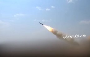 حمله موشکی یمنی ها به مواضع سعودی ها در ساحل غربی