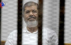 مرسي يعود للمشهد من جديد ومطالبات بالرأفة معه