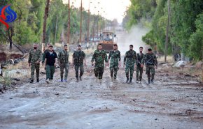 بالصور؛ الجيش يفتح الطريق لعوده المهجرين بريف درعا