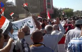 العشرات يتظاهرون وسط بغداد تضامنا مع احتجاجات البصرة