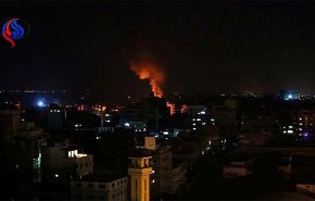 غارات إسرائيلية على غزة والمقاومة تردّ بعد دقائق