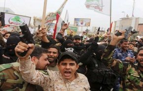 العراق.. متظاهرون يحرقون مقار الأحزاب في المثنى