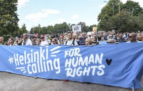 تظاهرات در هلسینکی همزمان با ورود ترامپ