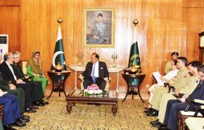 الرئيس الباكستاني: استراتيجيتنا تطوير العلاقات مع ايران