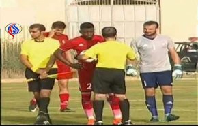 شاهد: إطلاق نار يوقف نهائي كأس ليبيا ويثير الرعب بين اللاعبين!!