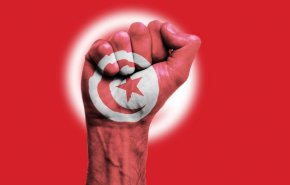 خشم مردم تونس از دخالت های علنی سعودی