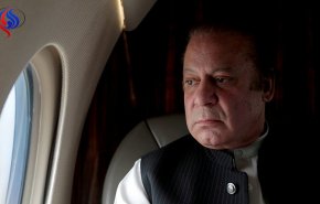 محكمة باكستانية تسجن مساعدا لنواز شريف قبل الانتخابات