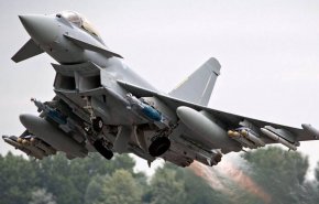 پرواز اضطراری جنگنده‌های انگلیسی برای مقابله با بمب‌افکن‌های روس