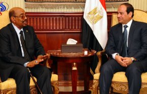 إغراءات سعودية إماراتية لـ