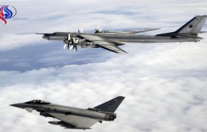 طائرات بريطانية ترافق مقاتلات روسية فوق البحر الأسود