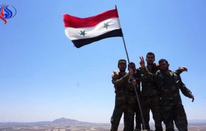 برافراشته شدن پرچم سوریه در گذرگاه راهبردی قنیطره در مرزهای جولان اشغالی