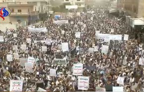 تظاهرات هزاران یمنی در صعده؛ «آبرویمان را با خون خود حفظ می‌کنیم»