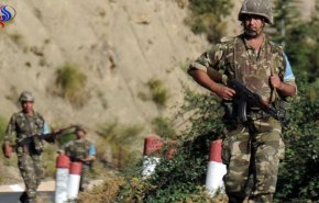الجيش الجزائري يعثر على مخبأ أسلحة قرب حدود مالي