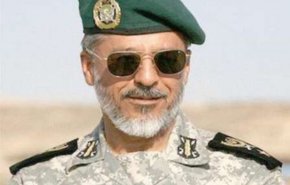 رئیس ستاد ارتش از یگان‌های پدافندی تهران بازدید کرد 