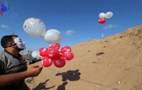 بالفيديو : حرائق مندلعة في مستوطنات غلاف غزة بفعل البالونات الحارقة