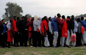 الخارجية التونسية: سنعمل على إعادة المهاجرين إلى بلدانهم
