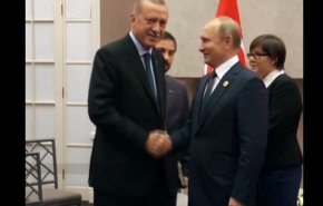 شاهد: اردوغان ينكل باميركا بتحالفات جديدة مع اعدائها!