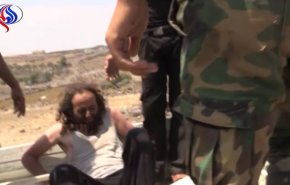 لحظه دستگیری آخرین تروریست درعا پس از آزادی القصیر + فیلم