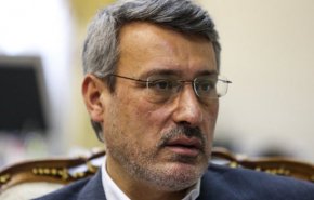 السفير الايراني لدى لندن يؤكد على الدور المهم للشعب في دعم استقرار سوق العملة الصعبة