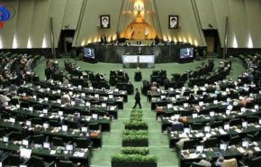 برلماني ايراني: مناقشة مشروع قرار الـCFT مرهونة بتعلیمات القائد
