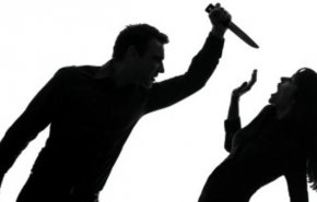 جريمة مروعة لرجل يقتل زوجته الشابة برميها من الطابق الرابع