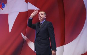 شاهد.. تركيا تبدأ المعاملة بالمثل ضدالولايات المتحدة