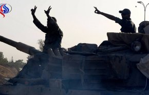 بالفيديو؛ الجيش السوري يقتحم الجيب الاخير لمسلحي 