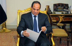 الرئيس المصري يصدر قانونا حول “جرائم المعلومات”
