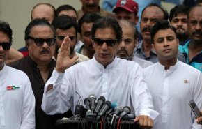 عمران خان: من الآن باكستان ليست عميلة لأميركا