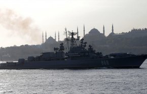 روسيا ترسل سفنا وغواصات لمنع هجوم أميركي علی سوريا