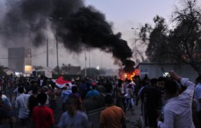 2 کشته و 14 زخمی در تظاهرات پنجشنبه‌شب "بصره" در جنوب عراق