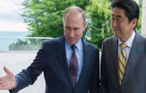 بوتين وآبي يناقشان معاهدة السلام بين روسيا واليابان