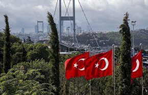 تركيا تتفاوض مع أذربيجان للانتقال إلى العملة الوطنية في التجارة